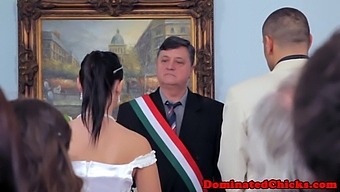 Az Európai Menyasszony Az Esküvő Után Aláveti Magát Az Uralomnak.